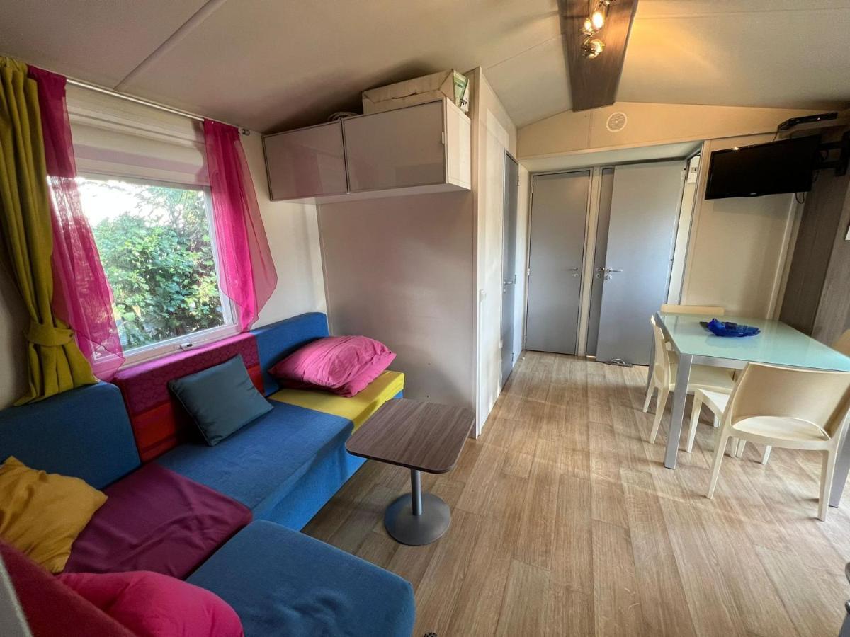 Bungalow Luxe 3 Chambres Surplombant Le Golf De St Tropez Gassin Exterior foto